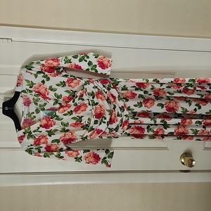 Beautiful long dress perfect for any occasion